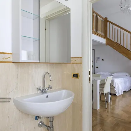 Apartament Lovely In Near Casino And Beach